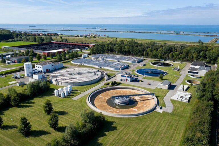 Pilot en onderzoek PFAS bij afvalwaterzuivering Lelystad Water Wonen